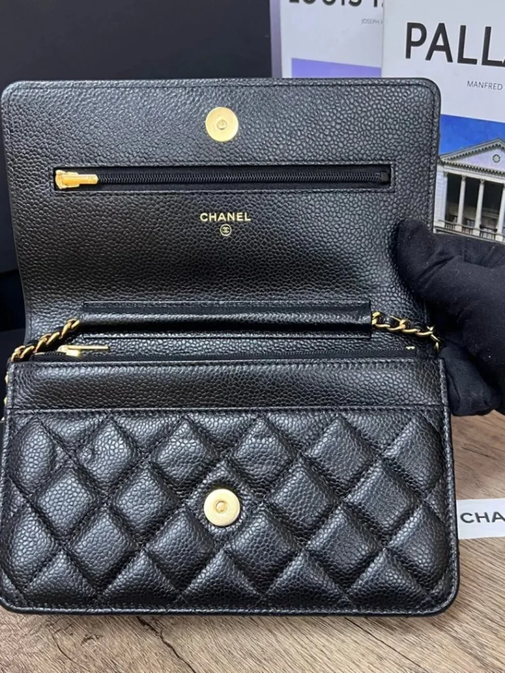 Classic CHANEL Bags: A Stylish and Versatile Choice for Elegance